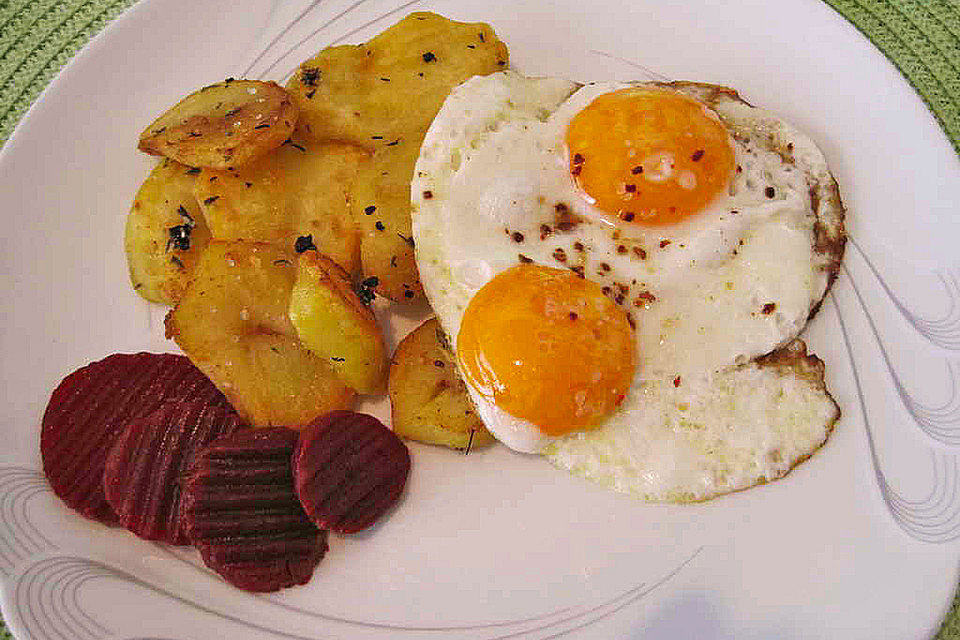 Bratkartoffeln nach mediterraner Art