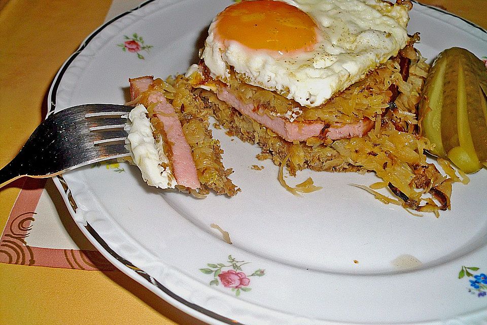 Strammer Max mit Leberkäse